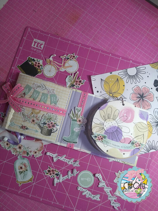MINIALBUM SCRAPBOOKING